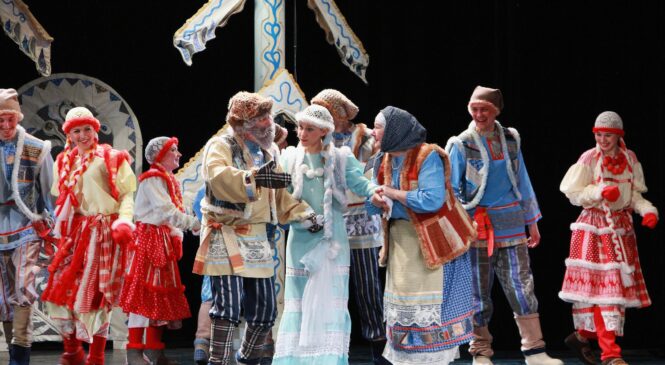 «Новогодние приключения Снегурочки» в театре Волкова» в Ярославле