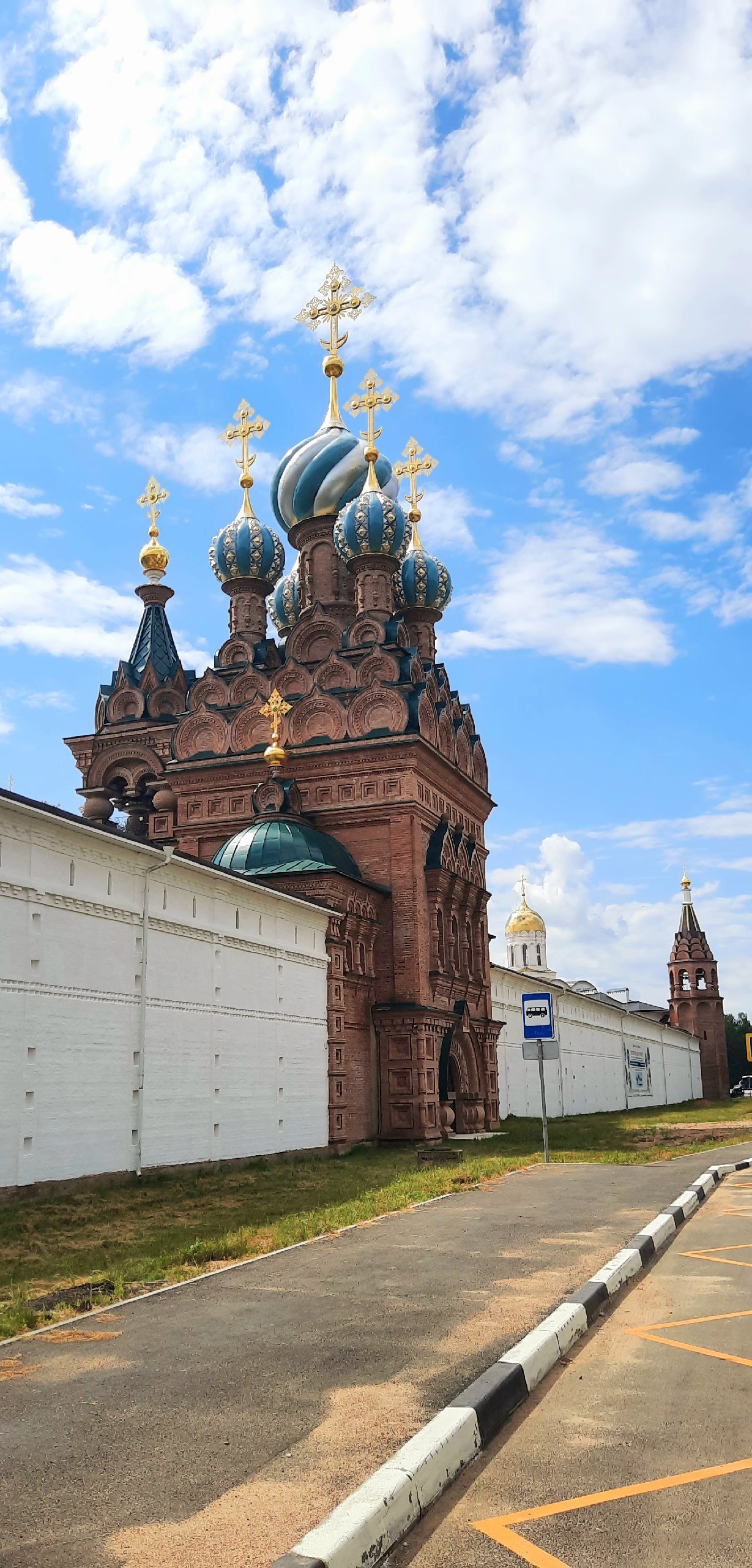 Пасхальные чудеса с концертом воспитанниц Николо-Сольбинского монастыря